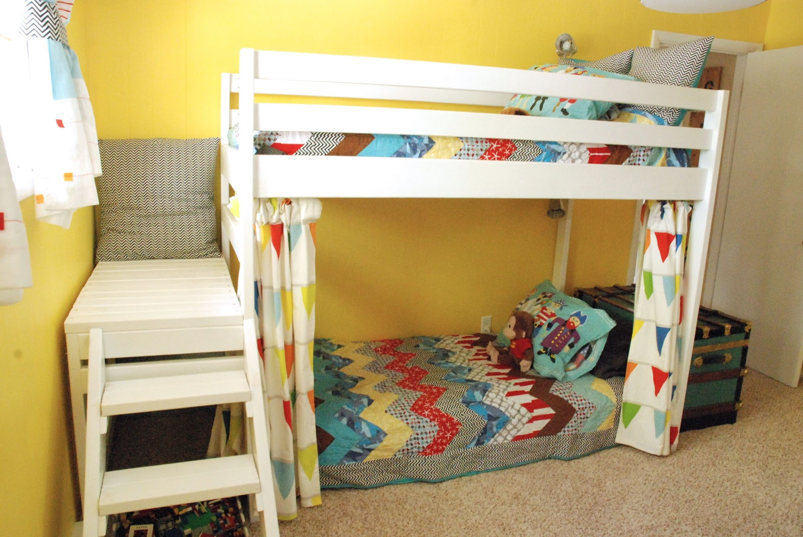 Loft Bed Diy
 DIY Kids Loft Bunk Bed with Stairs