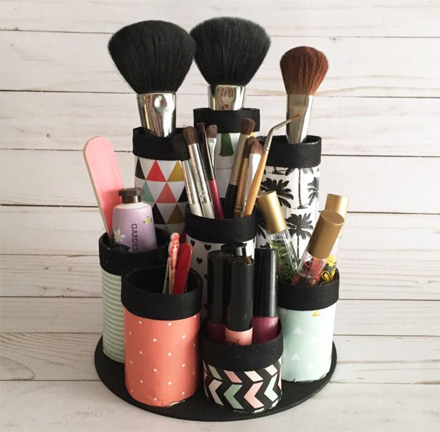 Make Up Organizer Diy
 13 DIY Makeup Organizers To Give Your Makeup A Proper Home