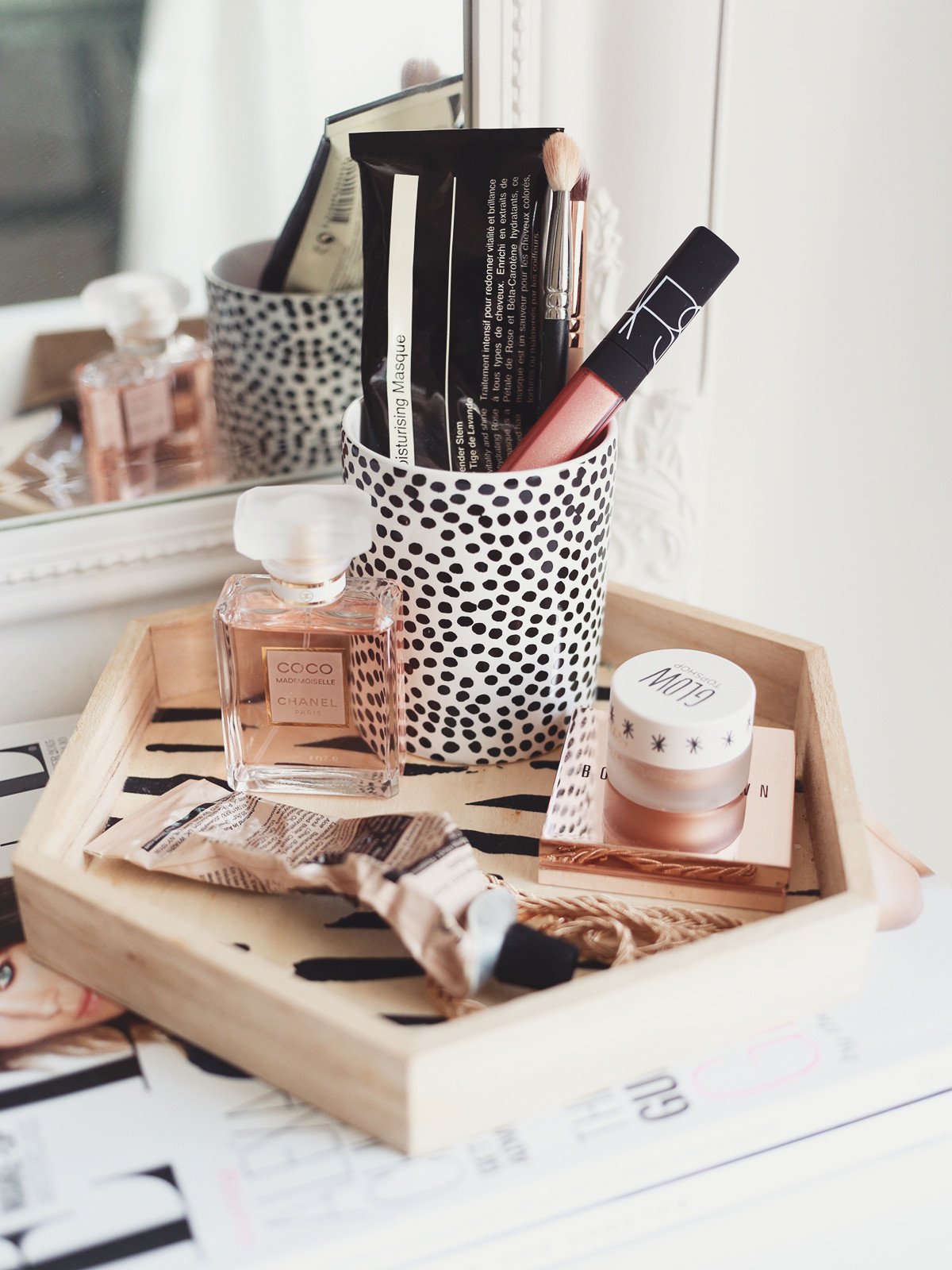 Make Up Organizer Diy
 10 Easy DIY Makeup Organizer Ideas You’ll Want to Copy