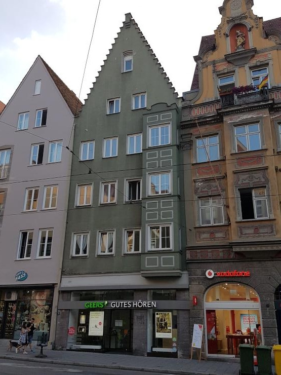 Maniküre Augsburg Innenstadt
 WG Wohnung in der Innenstadt Wohnung in Augsburg Innenstadt