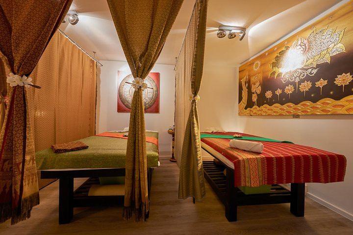 Maniküre Eimsbüttel
 Mue Thai Massage