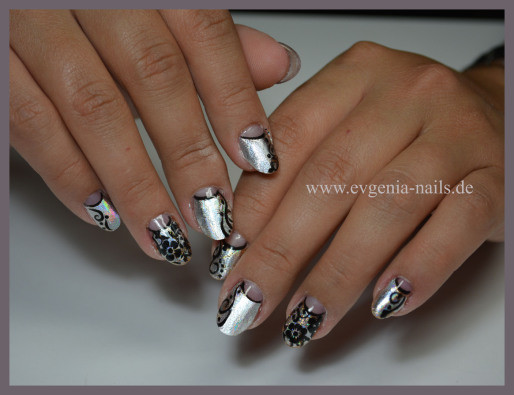 Maniküre Essen
 Nagelstudio Essen Profi Nail Design in Essen Maniküre