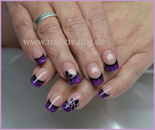 Maniküre Essen
 Nagelstudio Essen Profi Nail Design in Essen Maniküre