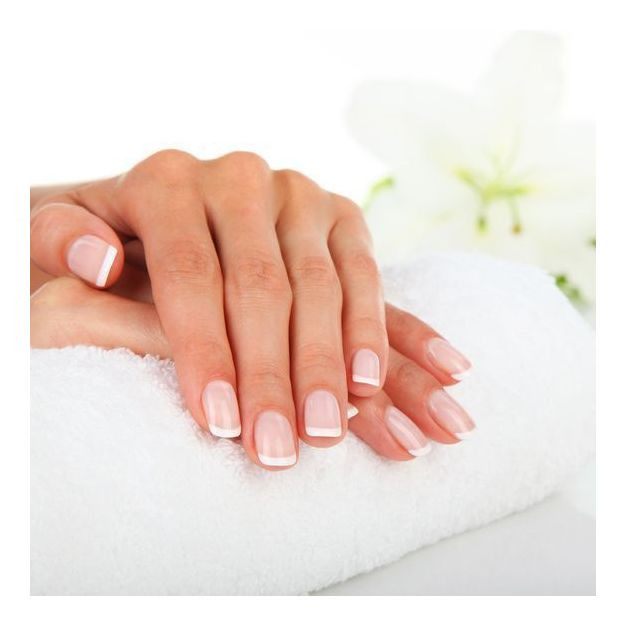 Maniküre Shellac
 Maniküre Beauty Hände mit Shellac ꟾ Geschenkidee