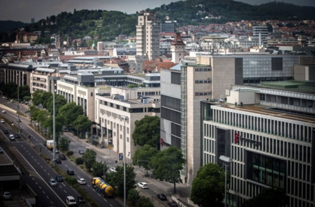 Maniküre Stuttgart Mitte
 Stadtboulevard in Stuttgart Keine Fußwege ohne