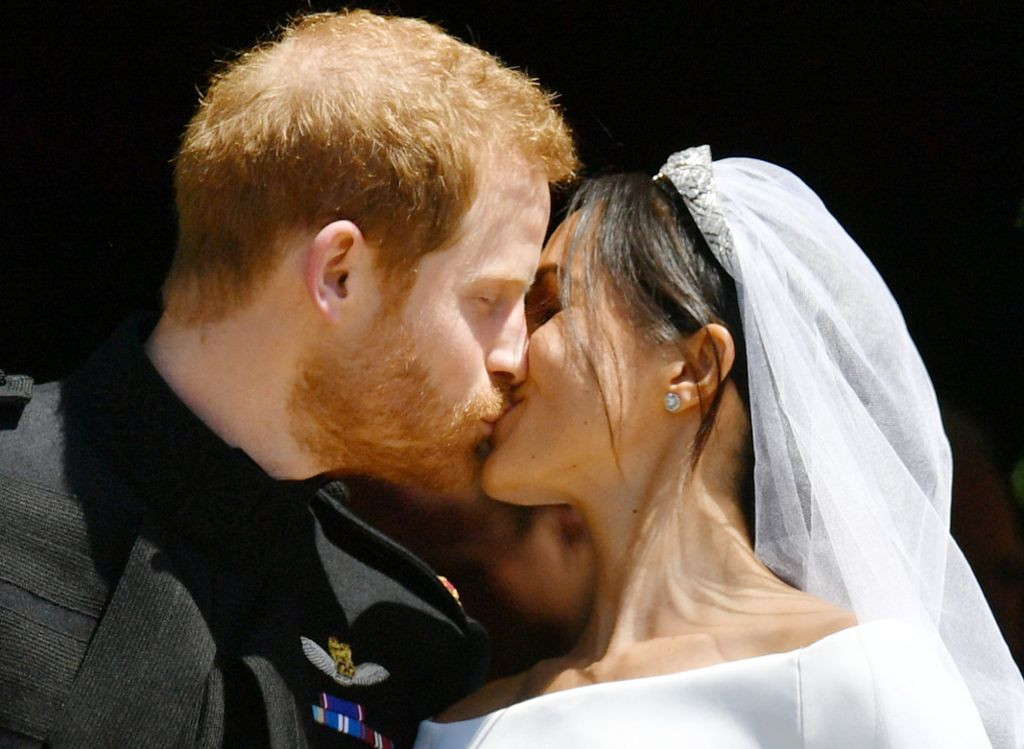 Meghan Markle Prinz Harry Hochzeit
 Hochzeit Bilder und Fotos vom Kuss von Prinz Harry und