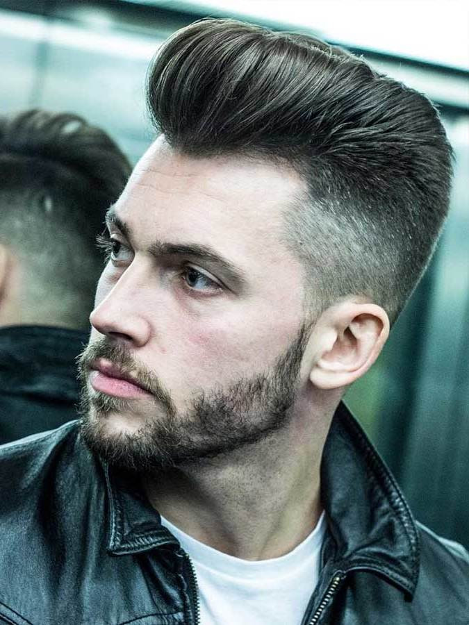 Moderne Frisuren Herren
 Männer Frisuren 2017 trendige Pompadour Frisur für