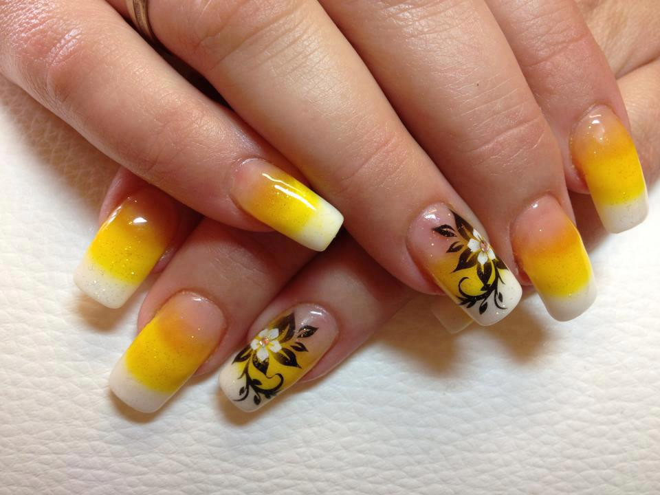 Moderne Nageldesigns
 27 Modern Nails With Beautiful Design