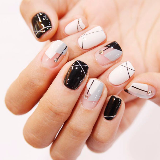 Moderne Nageldesigns
 Incredible Short Nails For This Season
