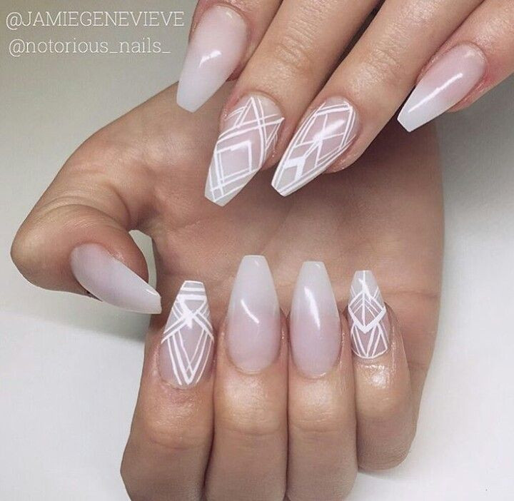 Nageldesign Ballerina
 Ballerina shaped nails coffin nails