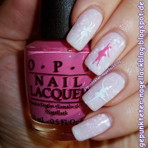 Nageldesign Ballerina
 gepunkteter nagellackblog Nageldesign rosa Ballerina