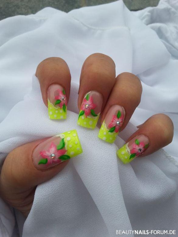 Nageldesign Bilder Sommer 2019
 Sommernägel Nageldesign 2019 100 Bilder mit Sommer