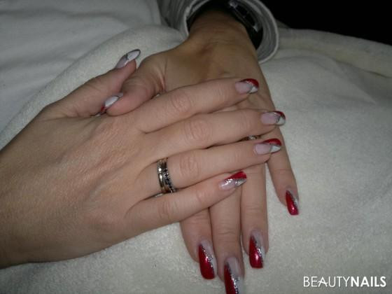 Nageldesign Bilder Weiß Silber
 Rot weiß mit silber Nageldesign