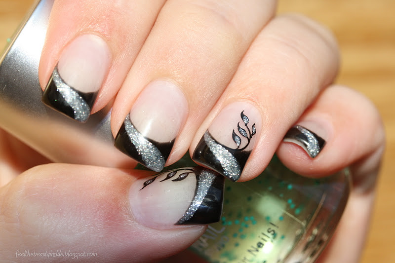 Nageldesign Bilder Weiß Silber
 Nageldesign French Schwarz