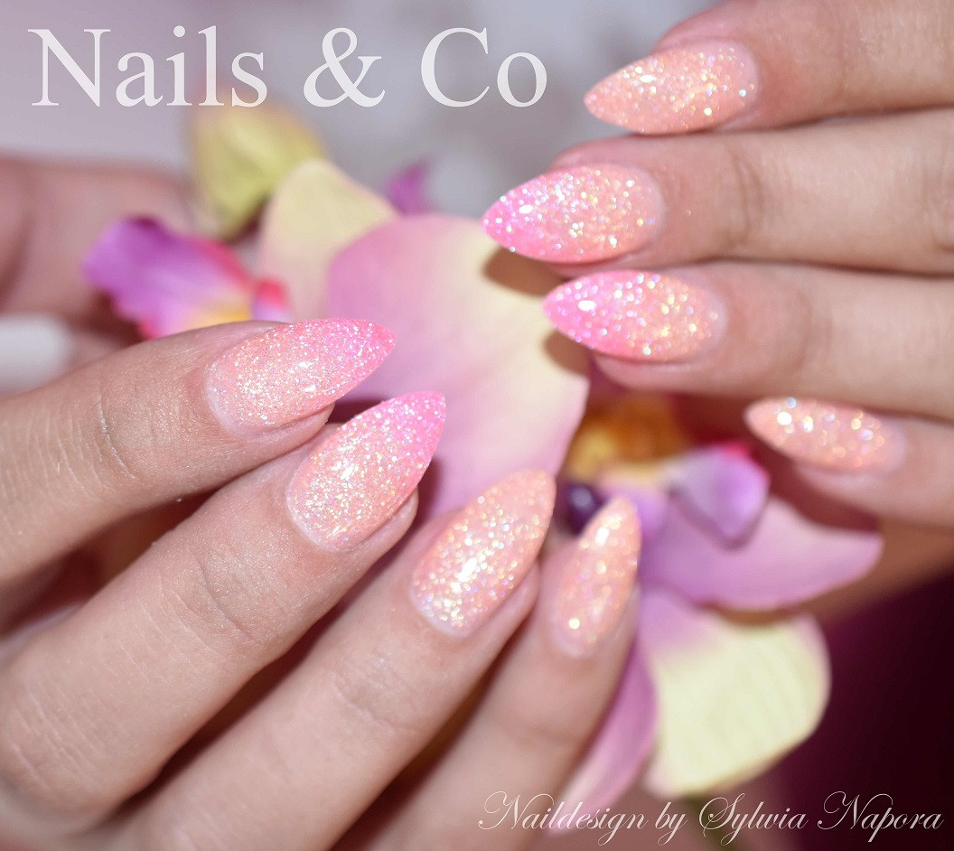 Nageldesign Blog
 Nail Art & Co – Der Blog für Nageldesign