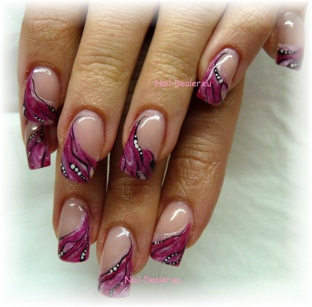 Nageldesign Creme
 Acrylnails with a little french