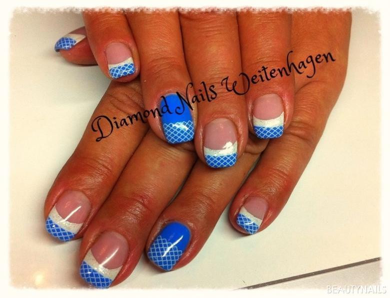 Nageldesign Darmstadt
 French Nagel Hellblau