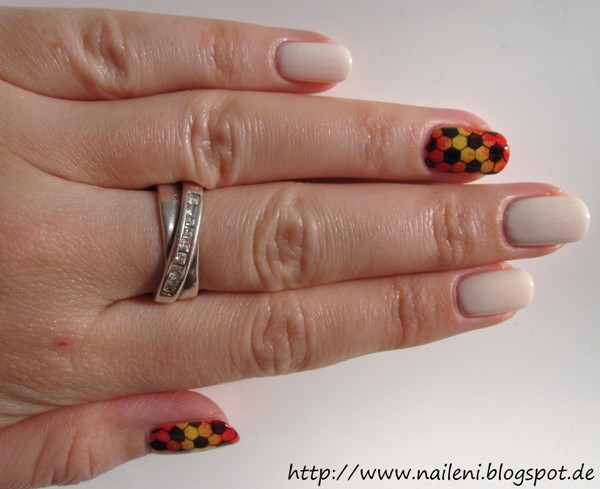 Nageldesign Deutschland
 nails reloaded Nageldesign Deutschland FuC39Fball 7