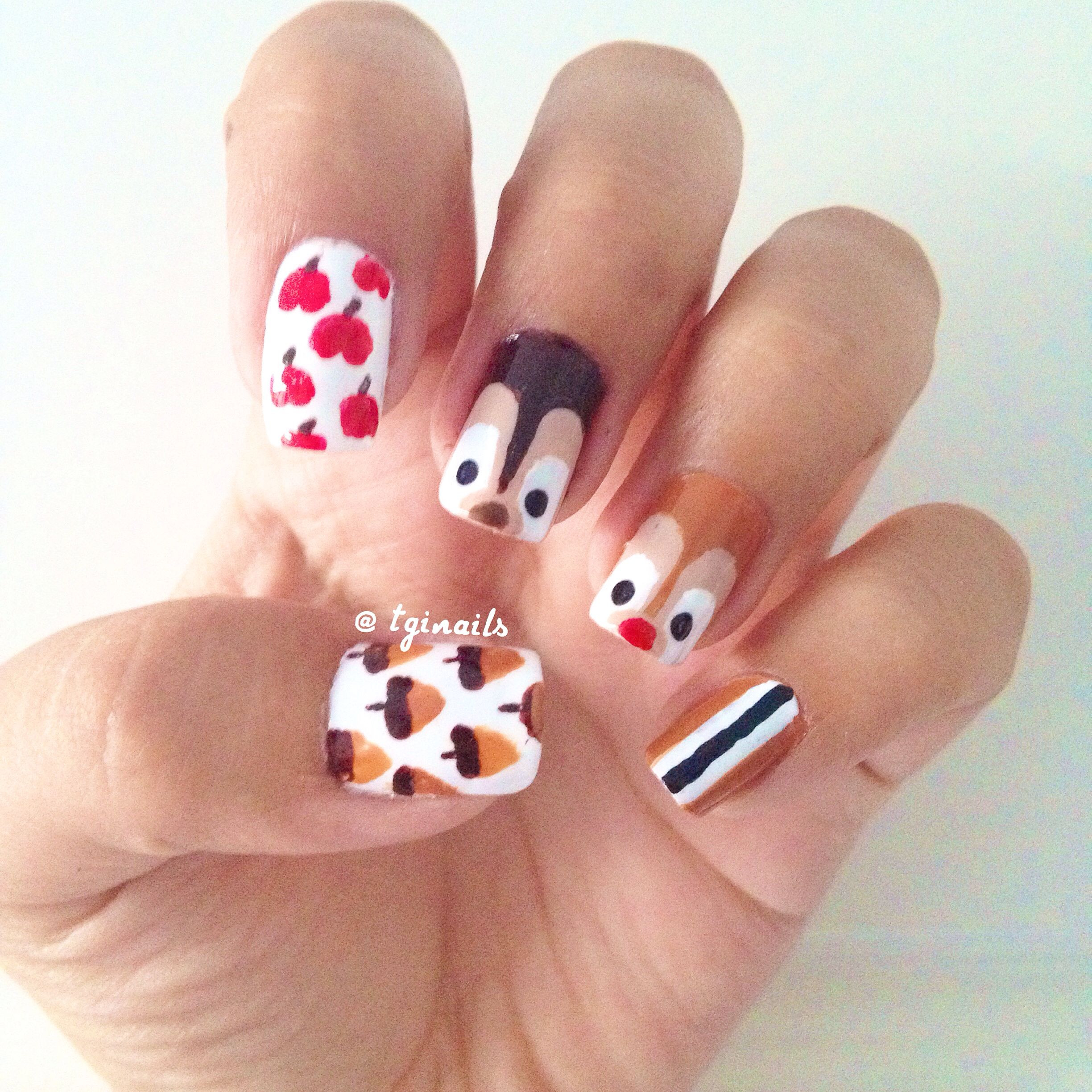 Nageldesign Disney
 Chip and Dale nail art Nails