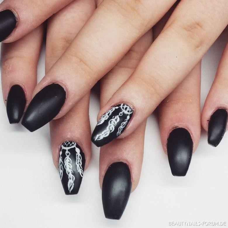 Nageldesign Feder
 Schwarze Feder Nageldesign