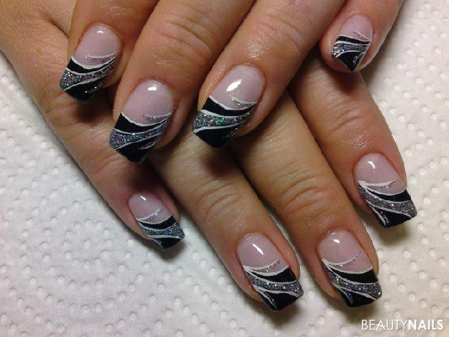 Nageldesign Forum
 black Nageldesign