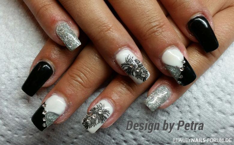 Nageldesign Galerie Glitzer Weiss
 50 Schwarze Nageldesign Muster