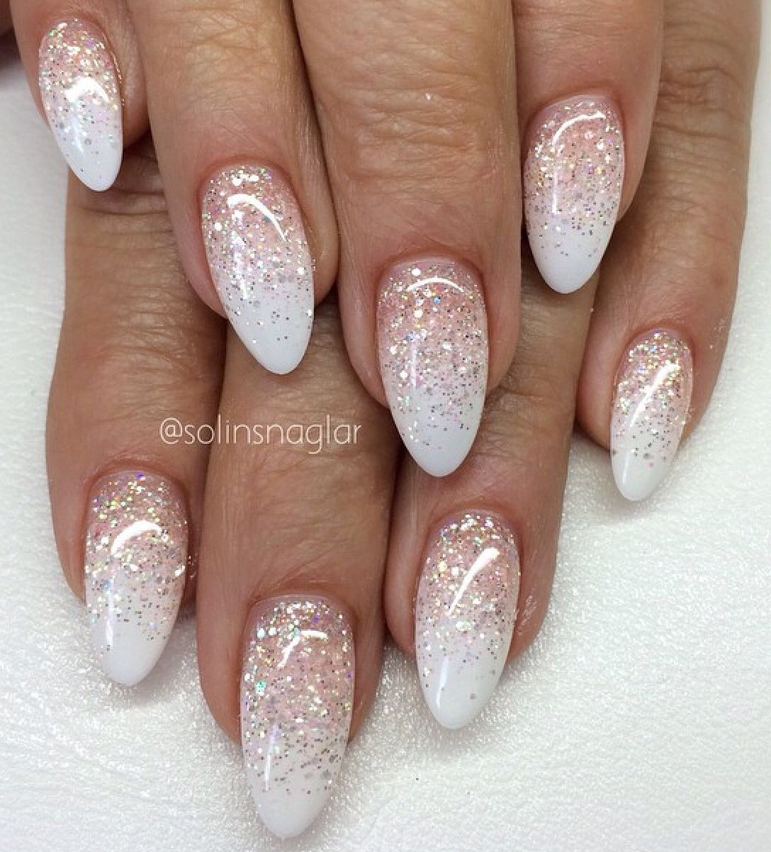 Nageldesign Glitter
 Bildergebnis für nageldesign glitzer