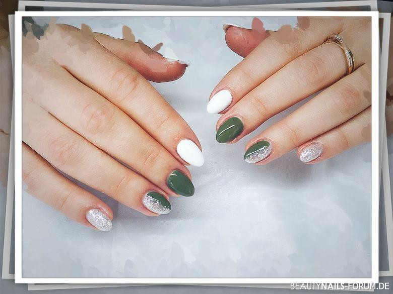 Nageldesign Grün Weiß
 50 Silber Nägel Bilder mit Nageldesign 2019