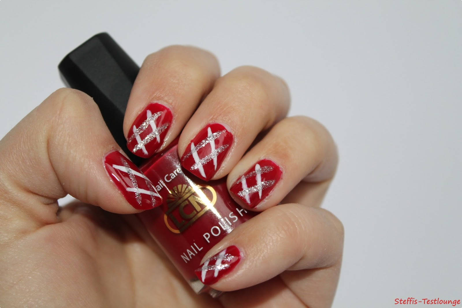 Nageldesign Hellersdorf
 Nageldesign Rot Weiss