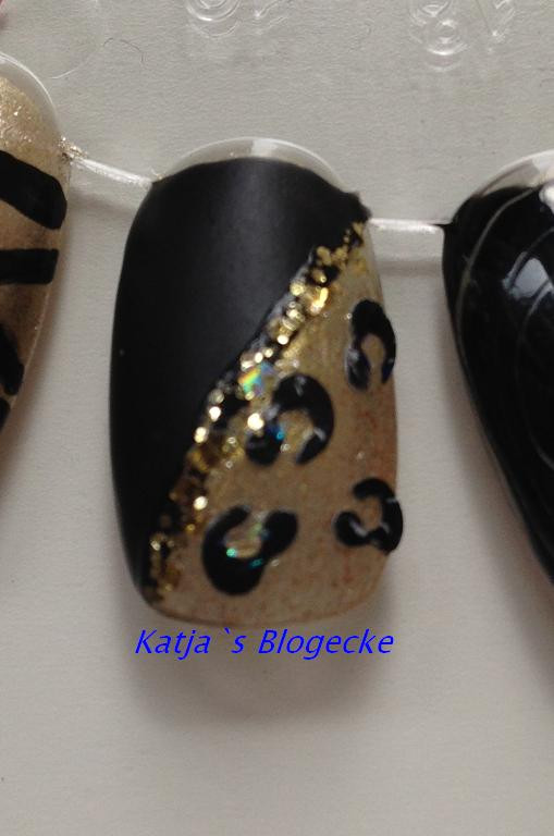 Nageldesign Leopard
 Katja s Blogecke Leoparden Nageldesign