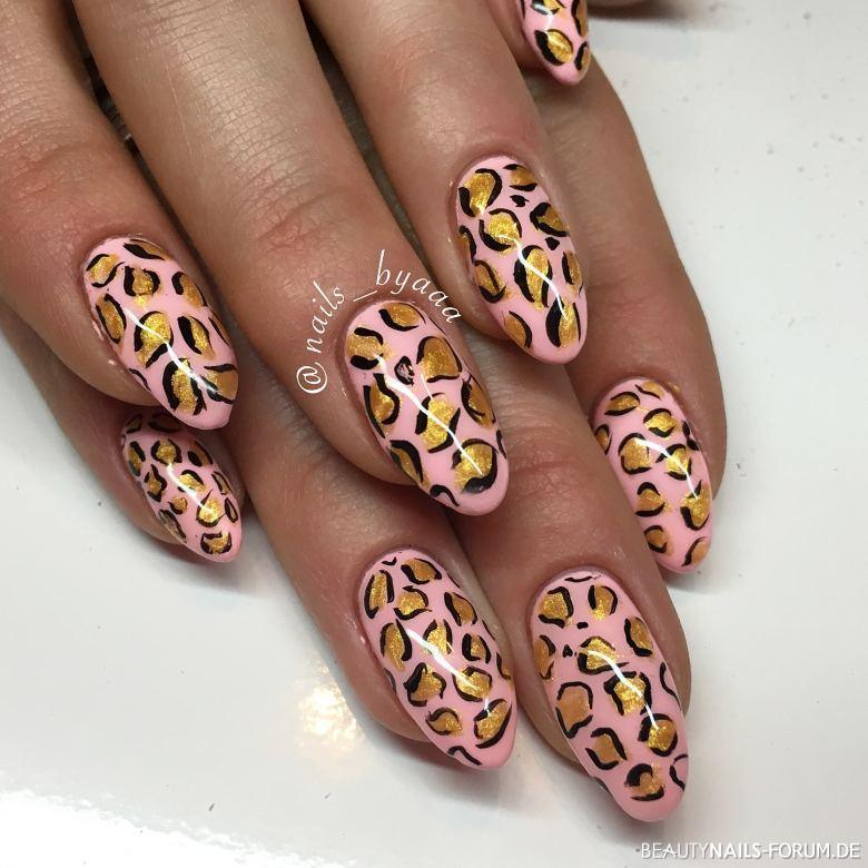 Nageldesign Leopard
 Leo Rosa Gold Nageldesign