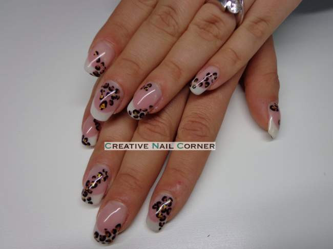 Nageldesign Leoparden Look
 Bild Eleganter Leo Look Nageldesign & Modellage Anleitungen