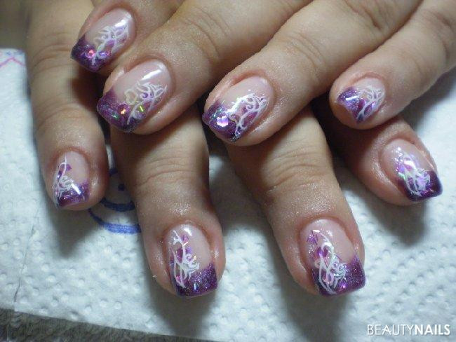 Nageldesign Lila
 lila Nageldesign