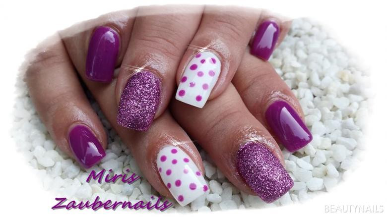 Nageldesign Lila Glitzer
 Nageldesign Galerie 2019 100 Nagelstudio Bilder & Nail