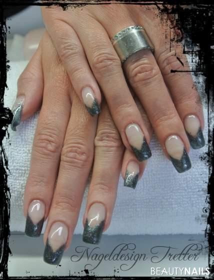 Nageldesign Matt Grau
 Gelnägel grau