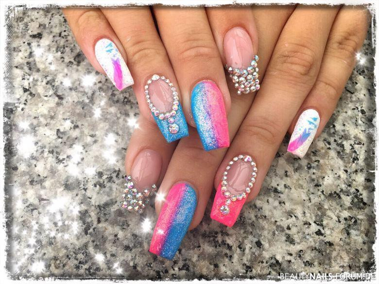 Nageldesign Mit Glitzer
 Farbverlauf mit Glitzer Nageldesign