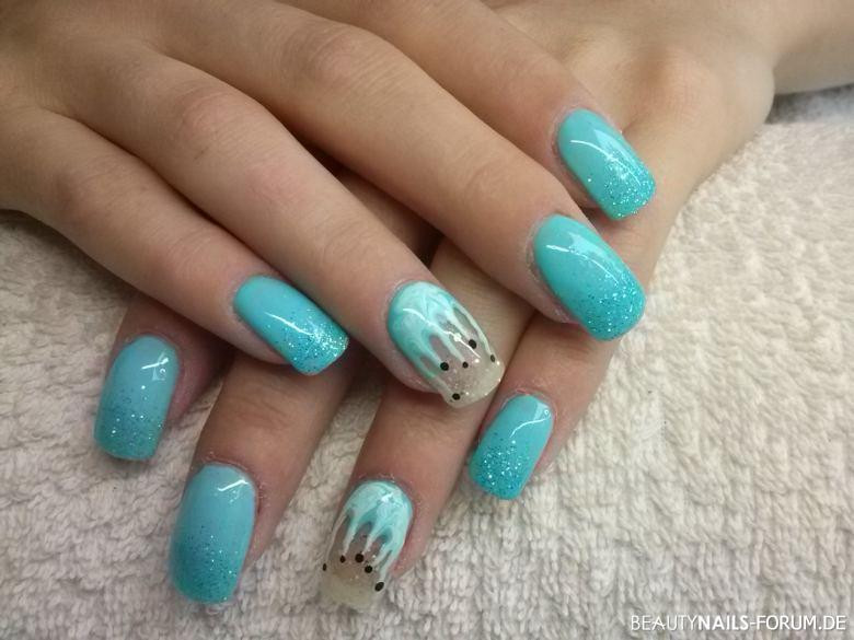 Nageldesign Mit Glitzer
 Türkis mit Glitzer Nageldesign