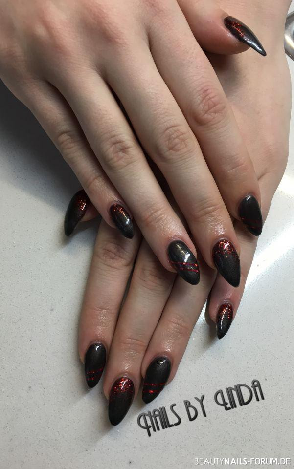 Nageldesign Mit Glitzer
 50 Schwarze Nageldesign Muster