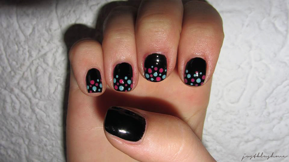 Nageldesign Mit Schwarz
 justblushme [Nageldesign] Schwarz mit Punkten