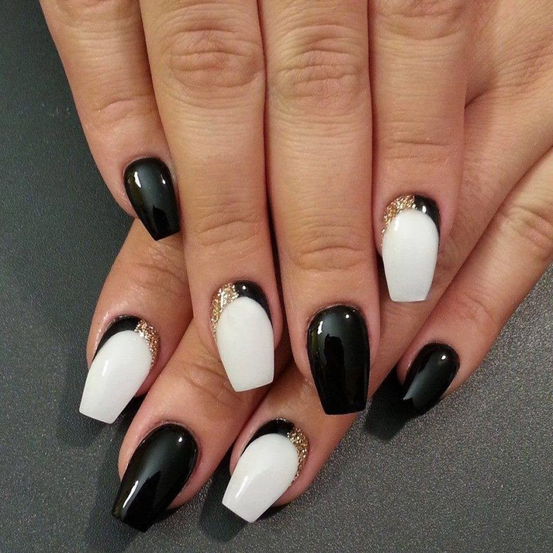 Nageldesign Mit Schwarz
 Stil Eleganz und Provokation nur mit Nageldesign