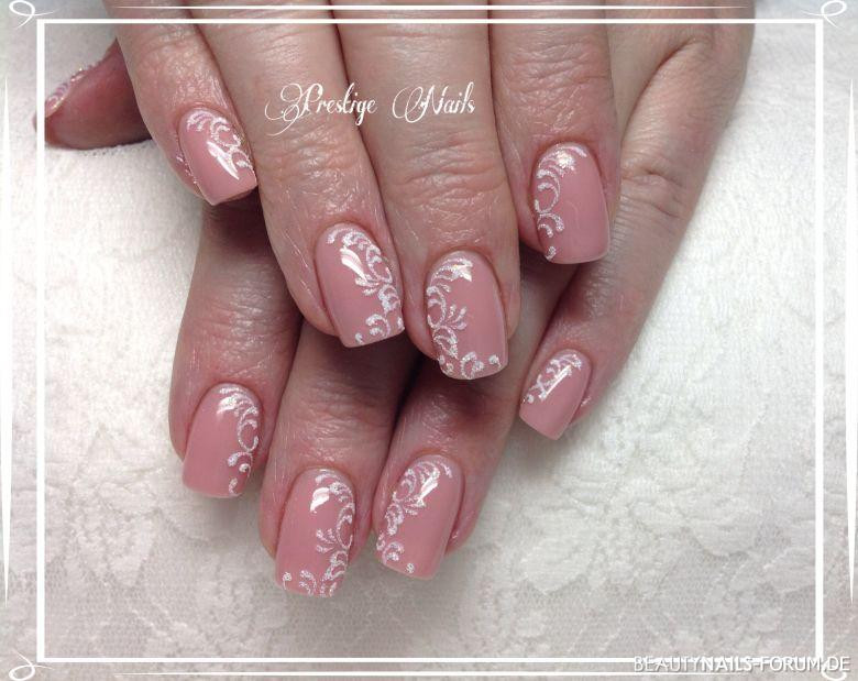 Nageldesign Ohne Gel
 Sugar Effekt dezentes altrosa Nageldesign