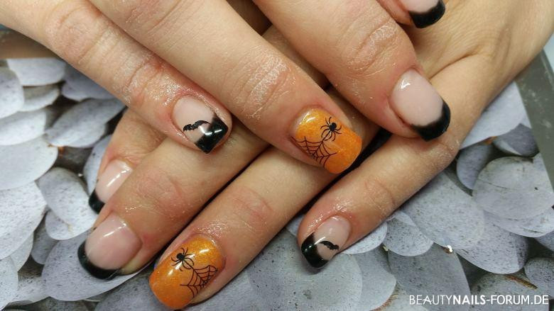 Nageldesign Orange Glitter
 50 Halloweennägel Nageldesign Bilder 2019 Halloween