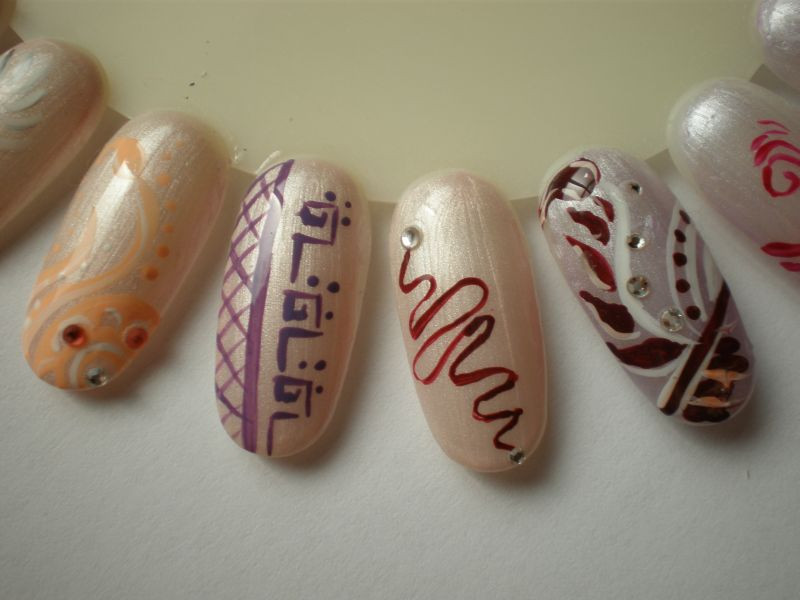 Nageldesign Orientalisch
 Nail Art – Ornamente orientalisch