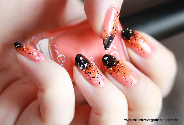 Nageldesign Regensburg
 [Nagellack] Orange Confetti Design