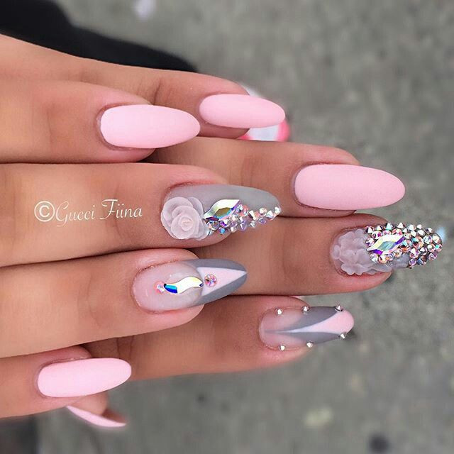 Nageldesign Rosa Silber
 Über 1 000 Ideen zu „Graues Nageldesign auf Pinterest