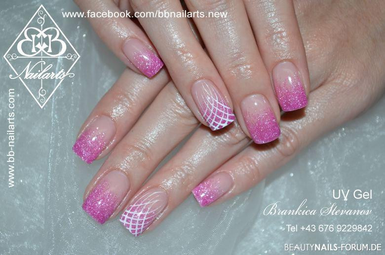 Nageldesign Rose
 Verlauf Rose Nageldesign