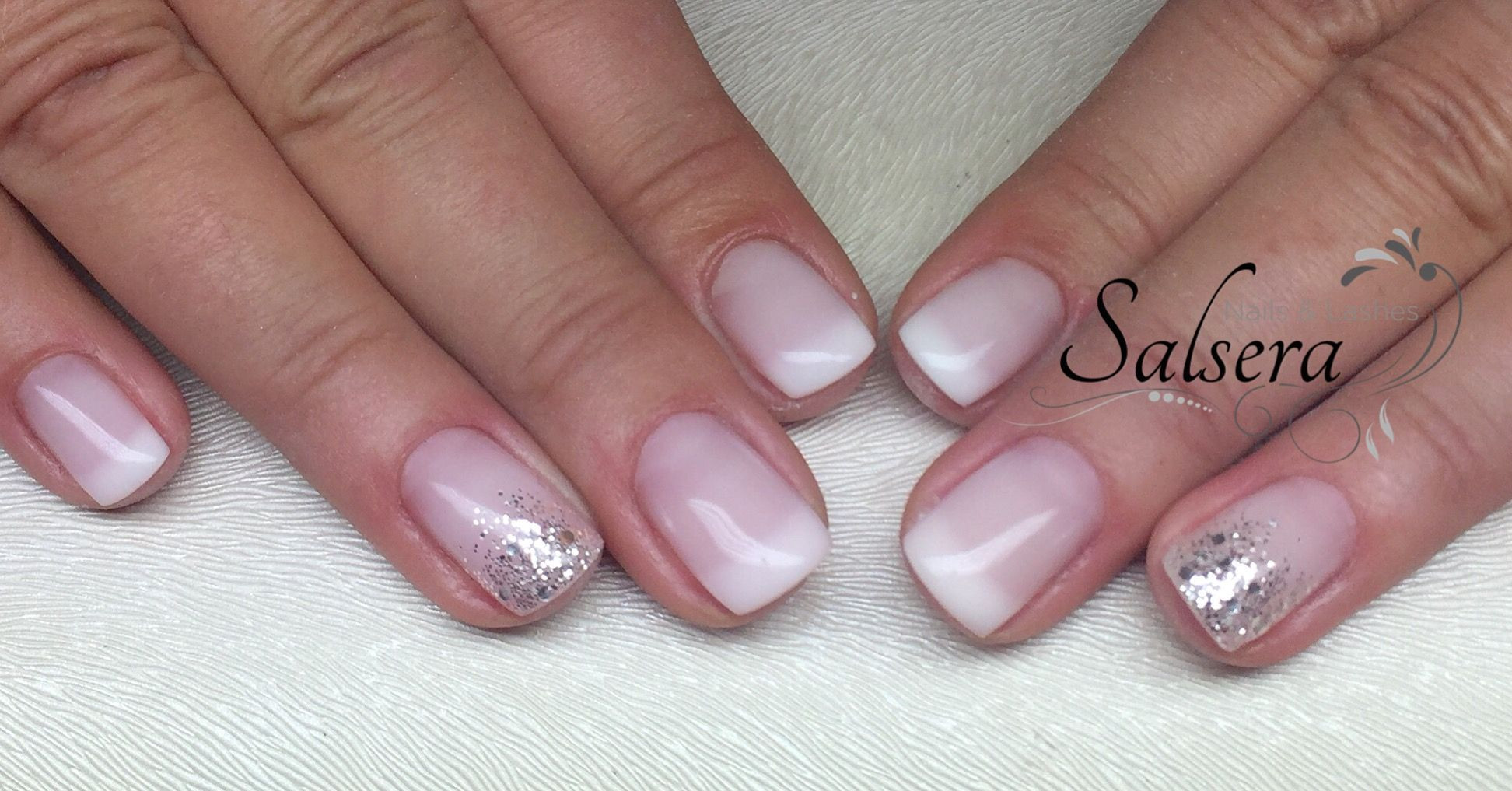 Nageldesign Rose
 Nails Nägel Nageldesign French Rosé milky Silber glitzer