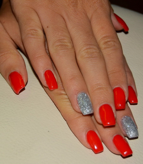 Nageldesign Rot Silber
 Nageldesign in rot