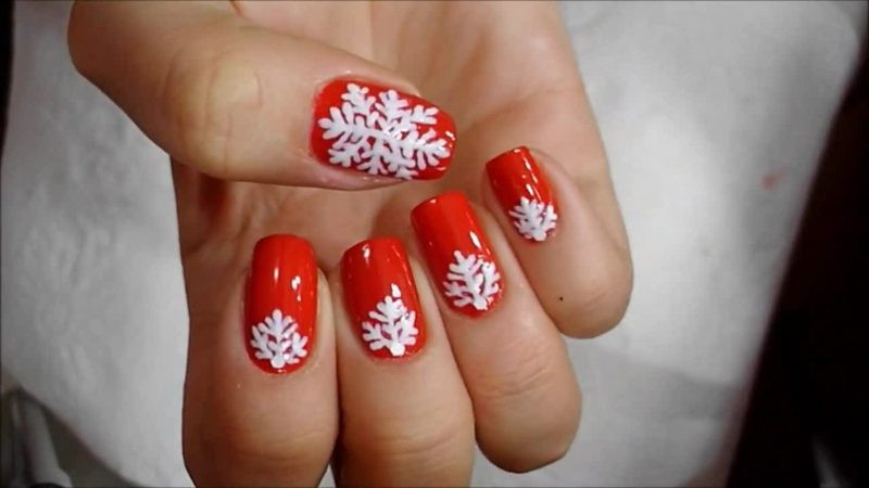 Nageldesign Schneeflocke
 Trendiges Nageldesign zu Weihnachten Nageldesign