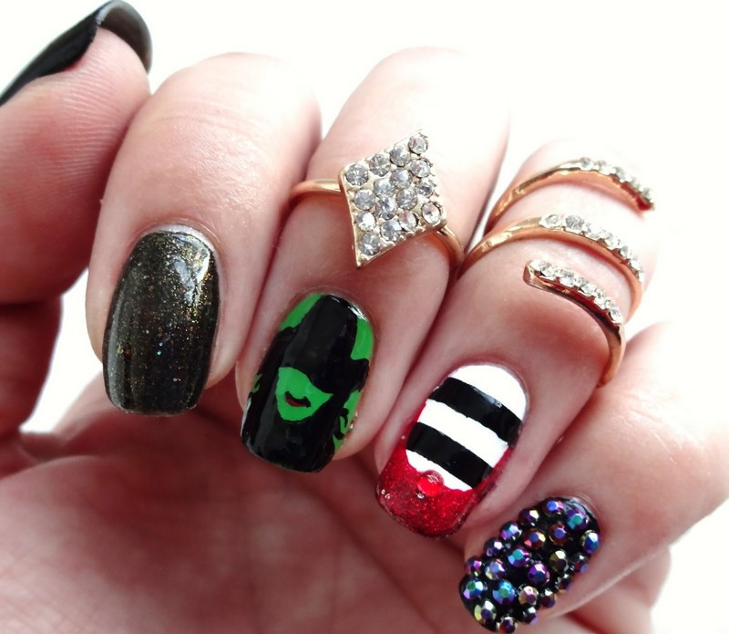 Nageldesign Schrift
 Nailart Bilder 50 Ideen für Halloween Nageldesign